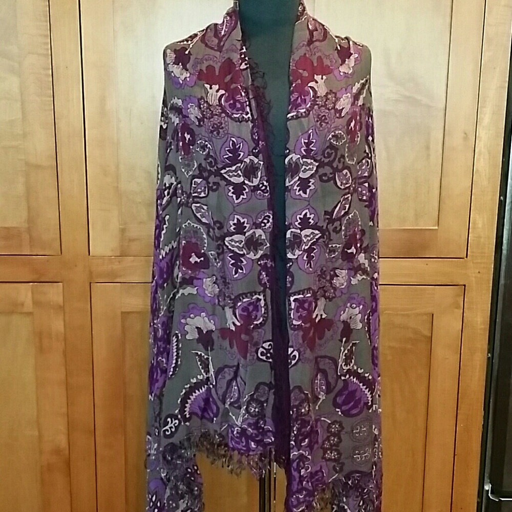 Theodora & Callum Scarf Wrap